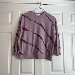 Women’s pullover sweatshirt